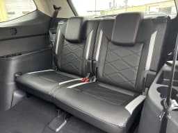 Volkswagen Atlas 2.0T Peak Edition 4MOTION 2026 — side view