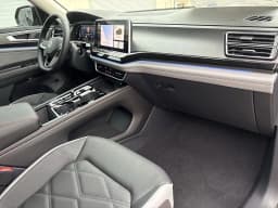 Volkswagen Atlas 2.0T Peak Edition 4MOTION 2026 — side view