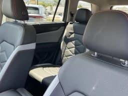 Volkswagen Atlas 2.0T Peak Edition 4MOTION 2026 — side view