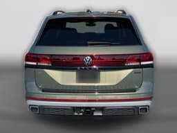 Volkswagen Atlas 2.0T Peak Edition 4MOTION 2026 — side view