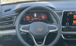 Volkswagen Atlas 2.0T Peak Edition 4MOTION 2026 — side view