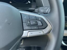 Volkswagen Atlas 2.0T Peak Edition 4MOTION 2026 — side view