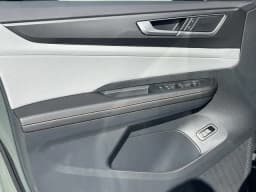 Volkswagen Atlas 2.0T Peak Edition 4MOTION 2026 — side view