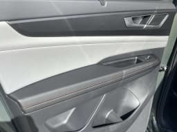 Volkswagen Atlas 2.0T Peak Edition 4MOTION 2026 — side view
