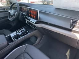 Volkswagen Atlas 2.0T Peak Edition 4MOTION 2026 — side view