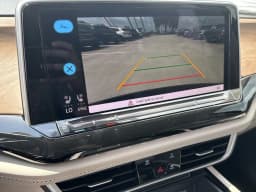 Volkswagen Atlas 2.0T SE FWD 2026 — side view