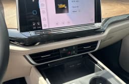 Volkswagen Atlas 2.0T SE FWD 2026 — side view