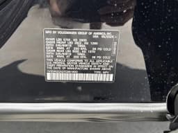 Volkswagen Atlas 2.0T SE FWD 2026 — side view