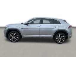Volkswagen Atlas Cross Sport 2.0T SEL Premium R-Line 4MOTION 2025 — side view