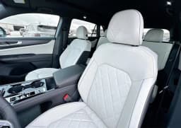 Volkswagen Atlas Cross Sport 2.0T SEL Premium R-Line 4MOTION 2025 — side view