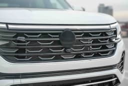 Volkswagen Atlas 2.0T SEL Premium R-Line 4MOTION 2025 — side view