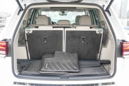 Volkswagen Atlas 2.0T SEL Premium R-Line 4MOTION 2025 — side view