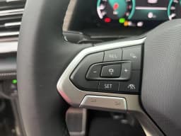Volkswagen Atlas 2.0T SEL Premium R-Line 4MOTION 2025 — side view