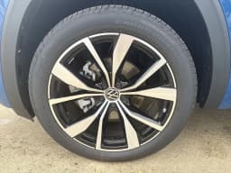 Volkswagen Atlas 2.0T SEL Premium R-Line 4MOTION 2025 — side view