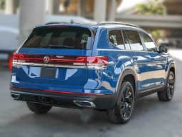 Volkswagen Atlas 2.0T SE w/Technology FWD 2026 — side view