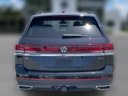 Volkswagen Atlas 2.0T SE w/Technology 4MOTION 2026 — side view