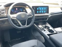 Volkswagen Atlas 2.0T SE w/Technology 4MOTION 2026 — side view