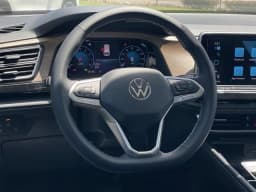Volkswagen Atlas 2.0T SE w/Technology 4MOTION 2026 — side view