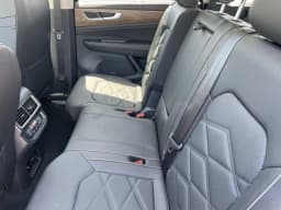 Volkswagen Atlas 2.0T SE w/Technology 4MOTION 2026 — side view