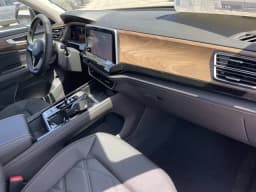 Volkswagen Atlas 2.0T SE w/Technology 4MOTION 2026 — side view