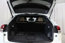 Volkswagen Atlas Cross Sport 2.0T SE 4MOTION 2026 — side view