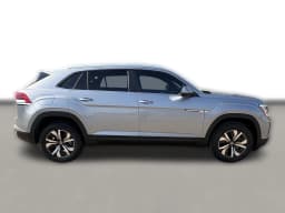 Volkswagen Atlas Cross Sport 2.0T SE 4MOTION 2026 — side view