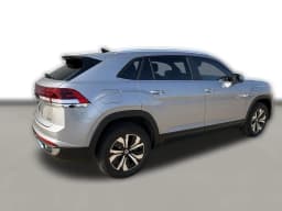 Volkswagen Atlas Cross Sport 2.0T SE 4MOTION 2026 — side view