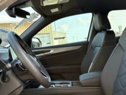 Volkswagen Atlas Cross Sport 2.0T SE 4MOTION 2026 — side view