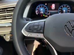 Volkswagen Atlas Cross Sport 2.0T SE 4MOTION 2026 — side view