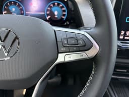 Volkswagen Atlas Cross Sport 2.0T SE 4MOTION 2026 — side view