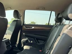 Volkswagen Atlas 2.0T SE 4MOTION 2026 — side view