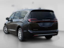 Chrysler Pacifica Select FWD 2027 — side view