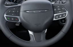 Chrysler Pacifica Select FWD 2027 — side view