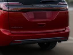 Chrysler Pacifica Select FWD 2026 — side view