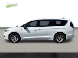 Chrysler Pacifica Select FWD 2026 — side view