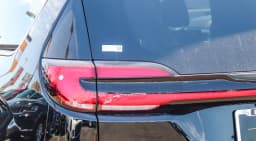 Chrysler Pacifica Select FWD 2026 — side view