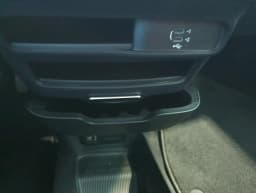 Chrysler Pacifica Select AWD 2027 — side view