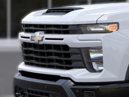 Chevrolet Silverado 2500HD Custom 4WD Crew Cab 159" 2026 — side view