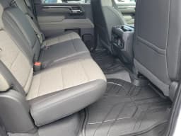Chevrolet Silverado 2500HD ZR2 4WD Crew Cab 159" 2026 — side view