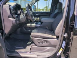 Chevrolet Silverado 2500HD ZR2 4WD Crew Cab 159" 2026 — side view