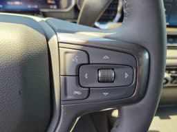 Chevrolet Silverado 2500HD ZR2 4WD Crew Cab 159" 2026 — side view