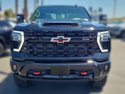 Chevrolet Silverado 2500HD ZR2 4WD Crew Cab 159" 2026 — side view