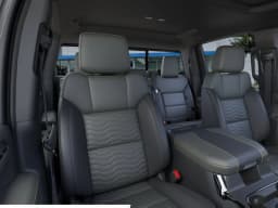 Chevrolet Silverado 2500HD ZR2 4WD Crew Cab 159" 2026 — side view