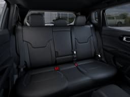 Jeep Compass Limited Altitude 4x4 2026 — side view