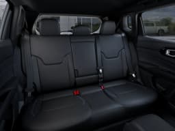Jeep Compass Limited Altitude 4x4 2026 — side view