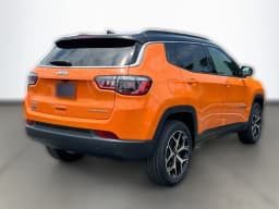 Jeep Compass Limited 4x4 2026 — side view