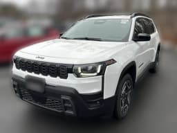 Jeep Cherokee Laredo 4x4 2026 — side view