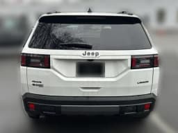Jeep Cherokee Laredo 4x4 2026 — side view