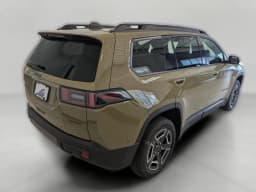 Jeep Cherokee Laredo 4x4 2026 — side view