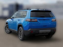 Jeep Cherokee Limited 4x4 2026 — side view
